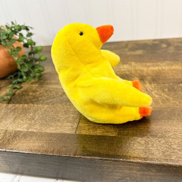 The Manhattan Toy Company 1996 5 in. Yellow Duck Bean Vintage Plushie RARE - Picture 10 of 10